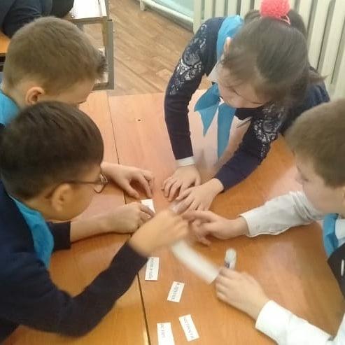 Единый общереспубликанский классный час "Адалдық сағаты - Урок честности"